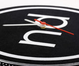 Nachtdigital Turntable Wanduhr Detail-1
