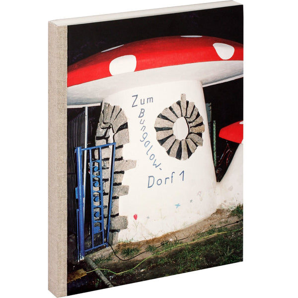 Zum Bungalowdorf 1 - a Nachtdigital book by Christian Rothe